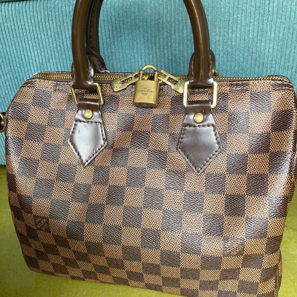 Louis Vuitton Handbags - Speedy LV